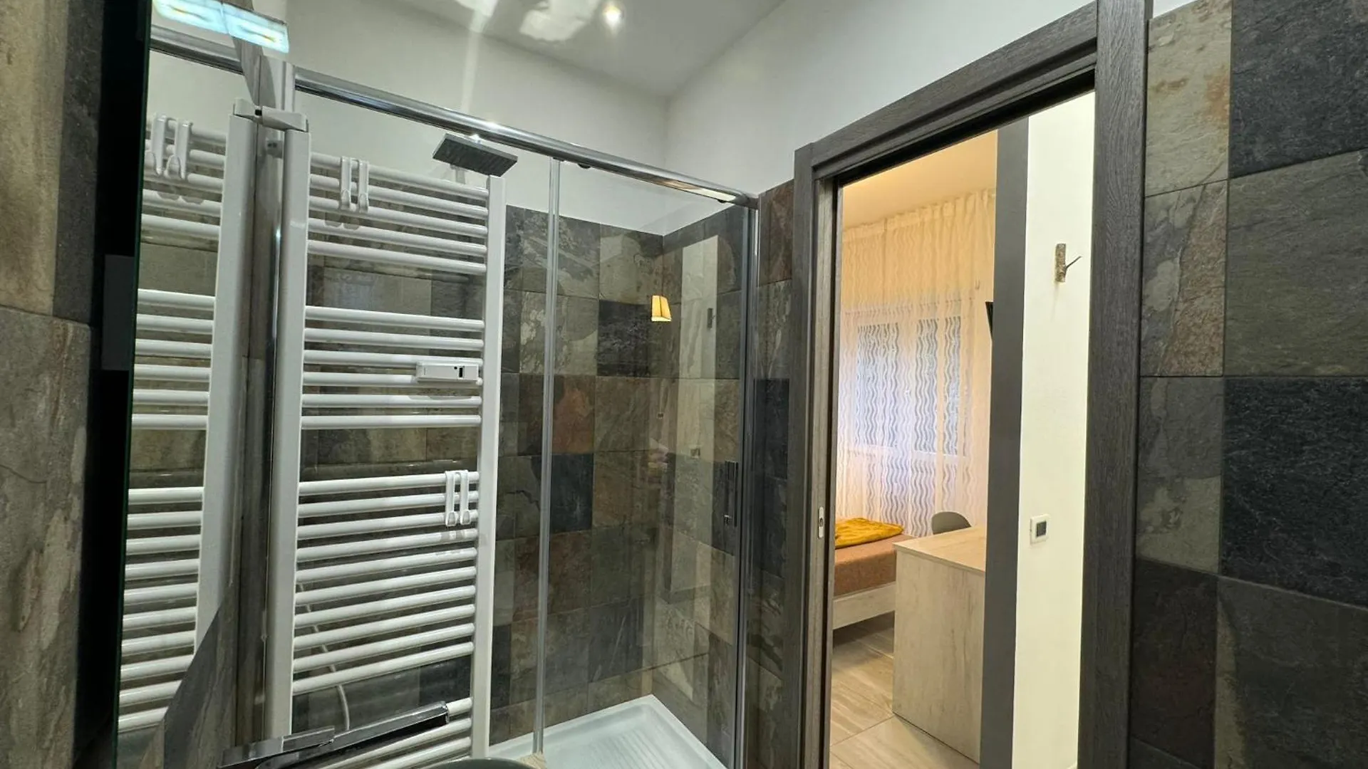 Elegant Escape By Ionio Metro Apartment Rome 0*,  Italy